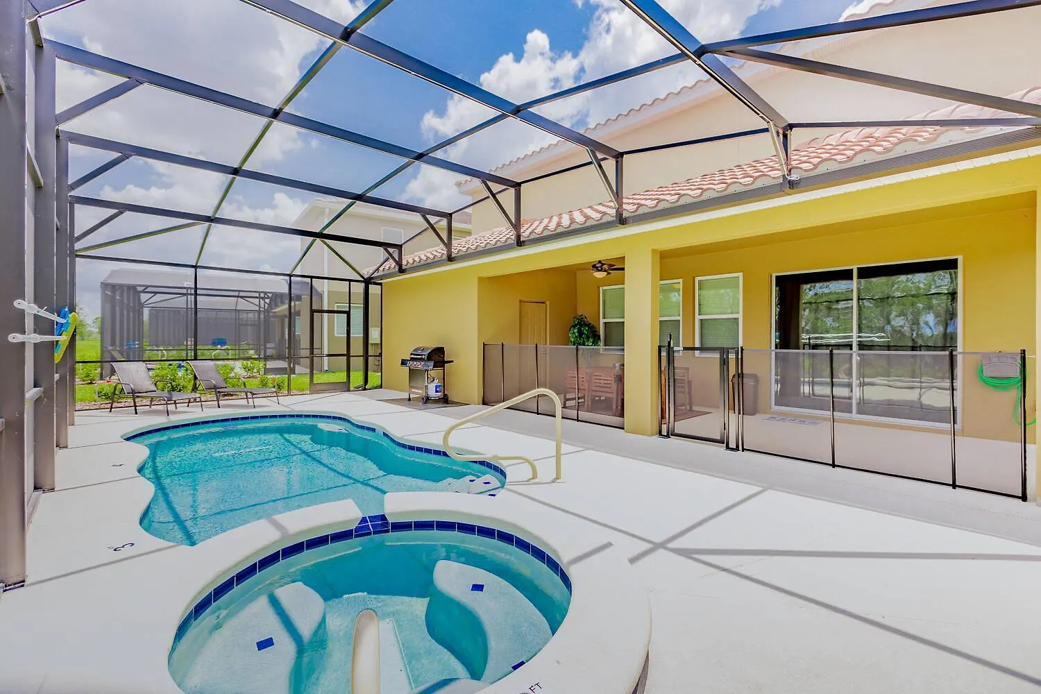 Super Themed House W Pool Theater Much More Davenport 0*,