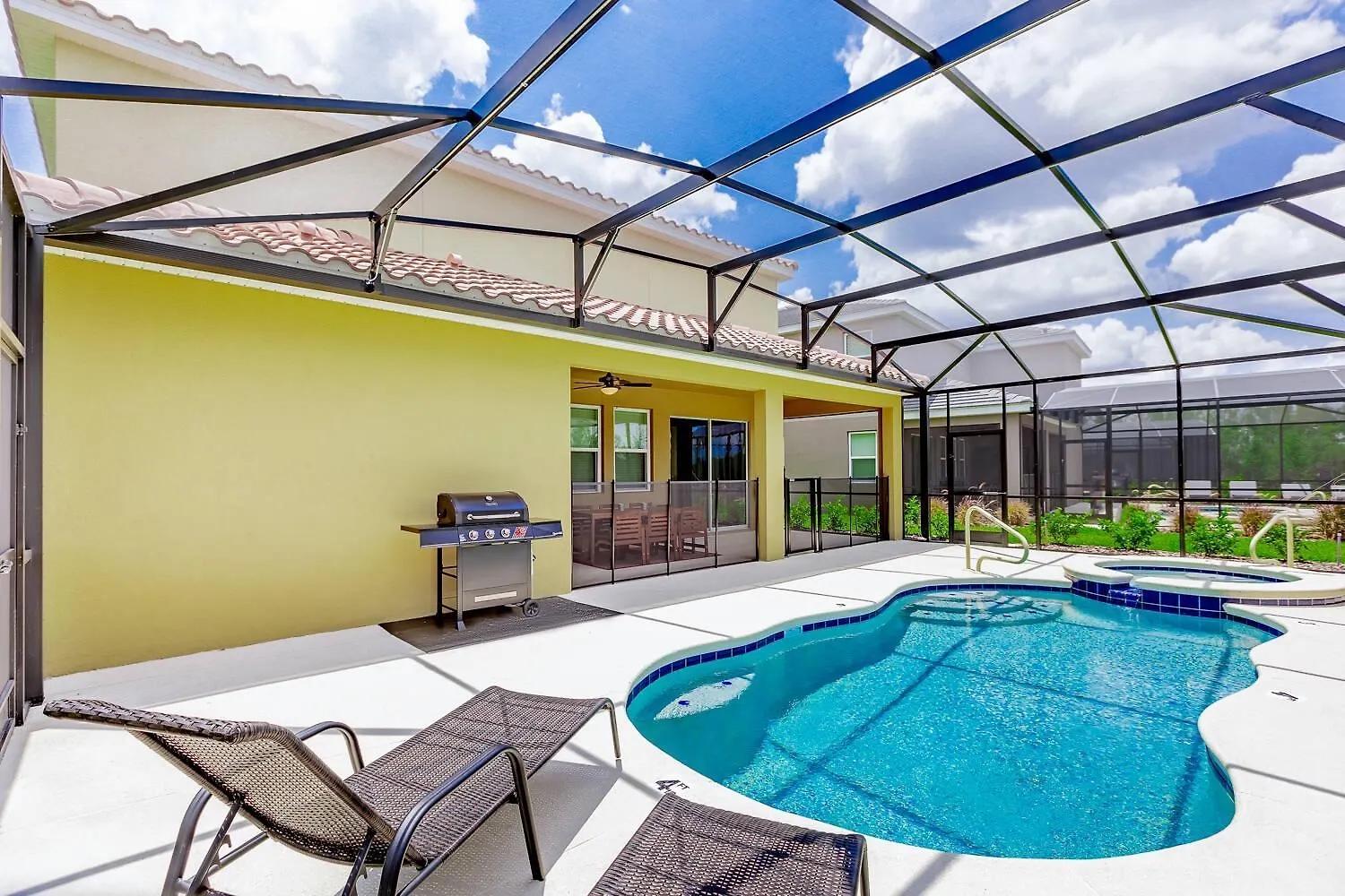 Super Themed House W Pool Theater Much More Davenport United States