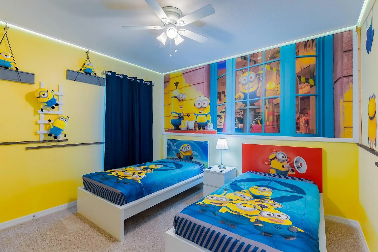 Holiday home Super Themed House W Pool Theater Much More Davenport