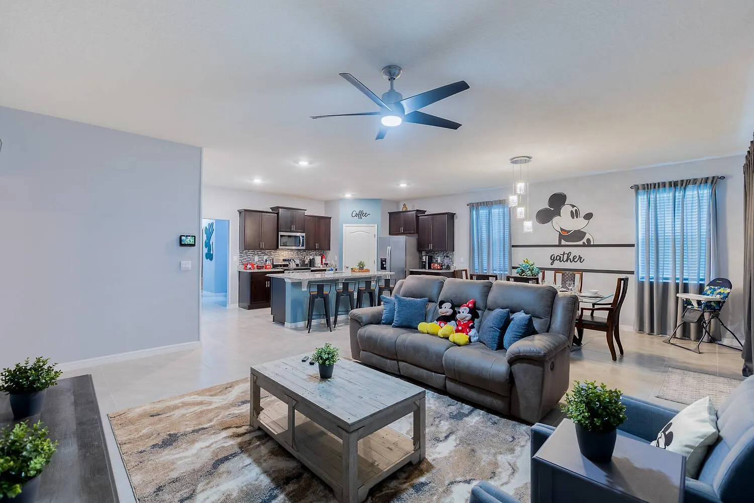 Super Themed House W Pool Theater Much More Davenport United States