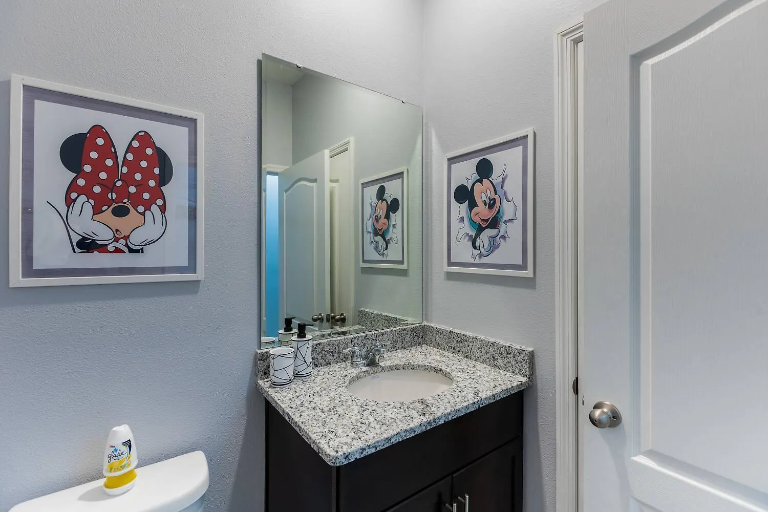 Super Themed House W Pool Theater Much More Davenport United States
